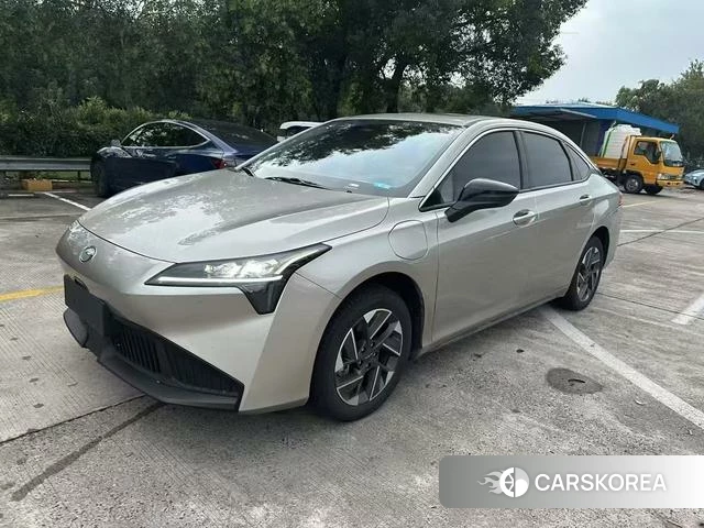 Aian AION S 2025 Серебристо-серый из Китая, фото 5