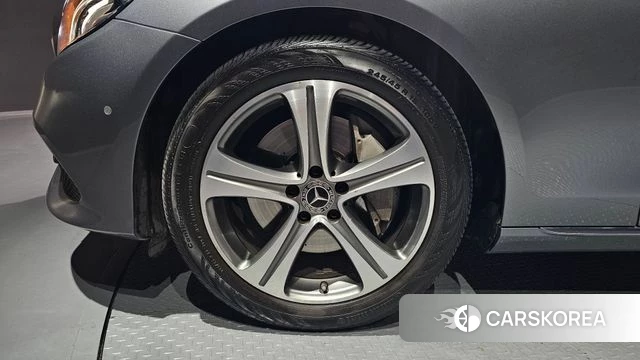 Mercedes-Benz E-Class W213 id 4435607 из Кореи 28