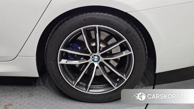 BMW 5 Series (G30) id 3576922 из Кореи 15