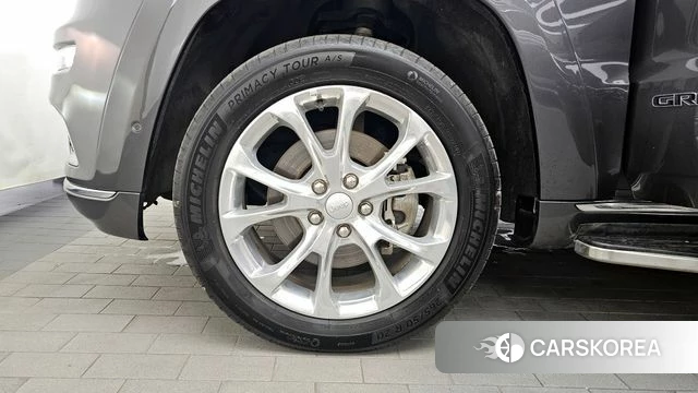 Jeep Grand Cherokee id 4402359 из Кореи 28