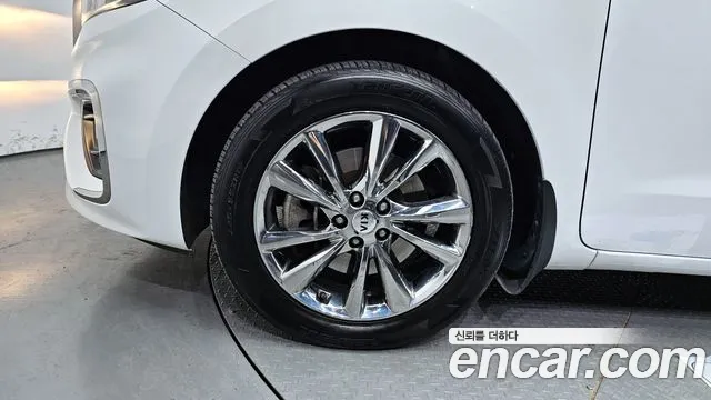 Kia The New Carnival id 2687079 из Кореи 15