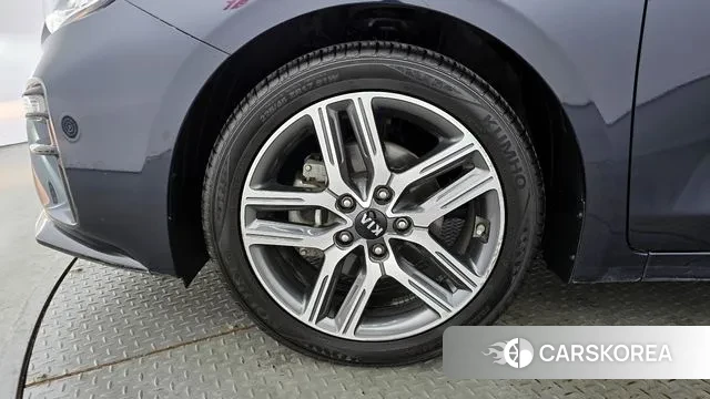 Kia Come New K3 id 3568608 из Кореи 15