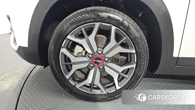 Kia Seltos id 3361116 из Кореи 15