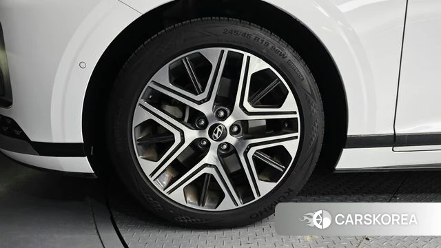 Hyundai Grandeur (GN7) id 4421813 из Кореи 15