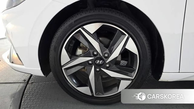 Hyundai Avante (CN7) id 3911017 из Кореи 15