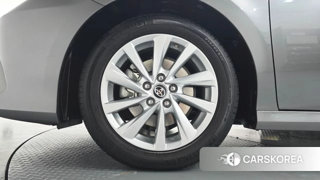Toyota Camry (XV70) id 4778320 из Кореи 32