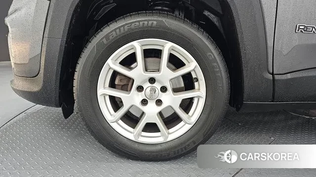 Jeep Renegade id 3728171 из Кореи 15