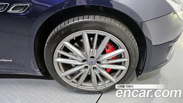Maserati Quattroporte id 2274675 из Кореи 15