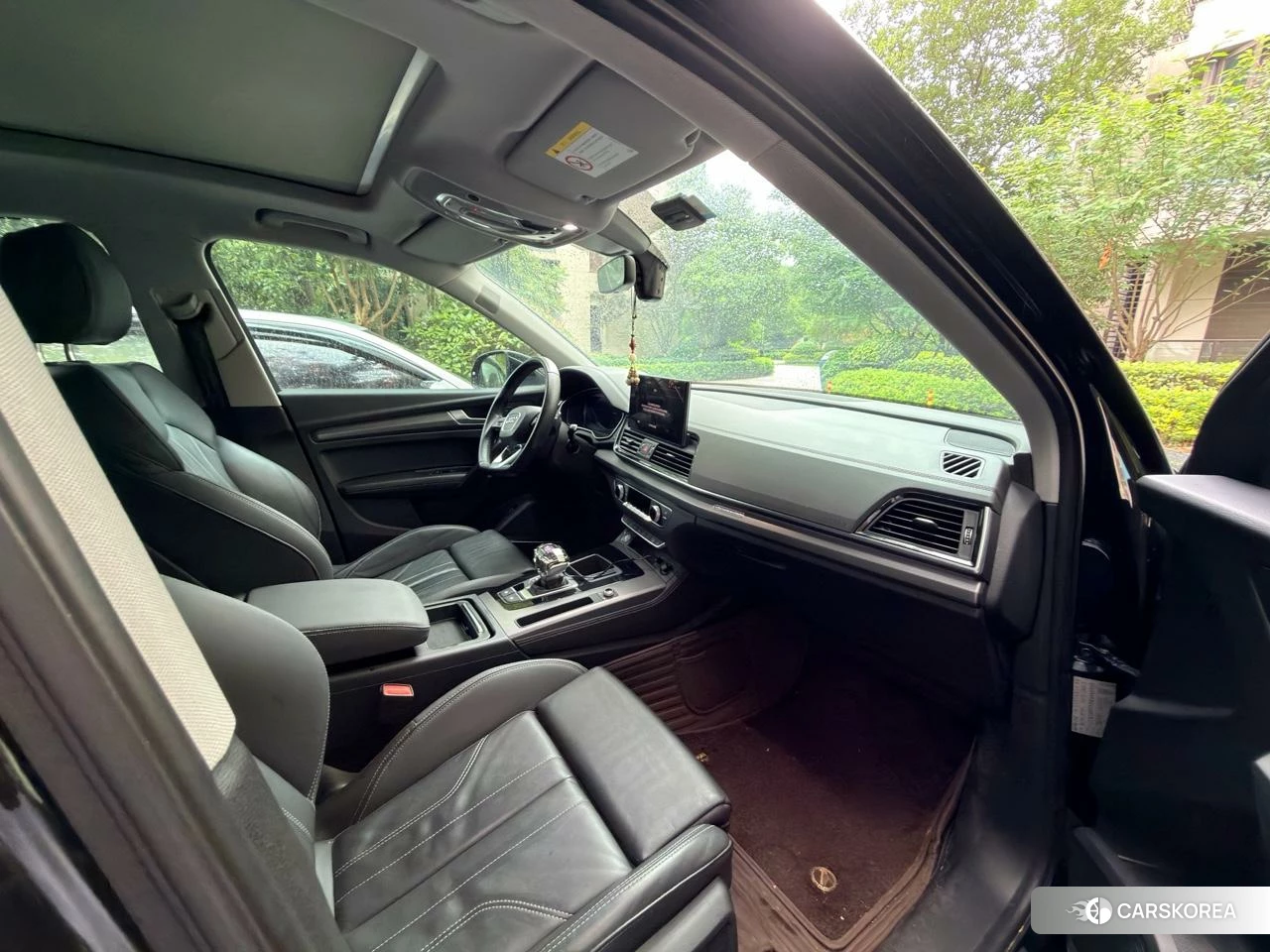 Audi Q5L 2021 Черный из Китая, фото 5