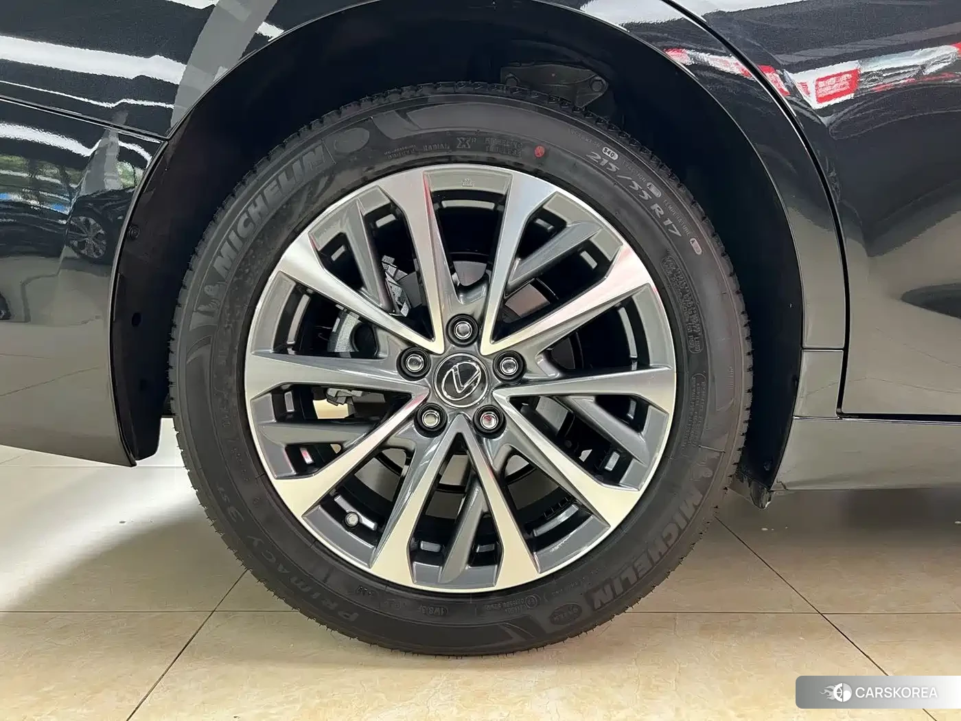 Lexus ES id 4565186 из Китая 23