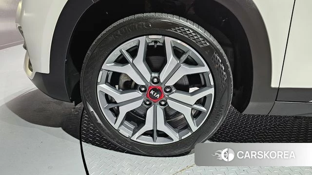 Kia Seltos id 4377385 из Кореи 15
