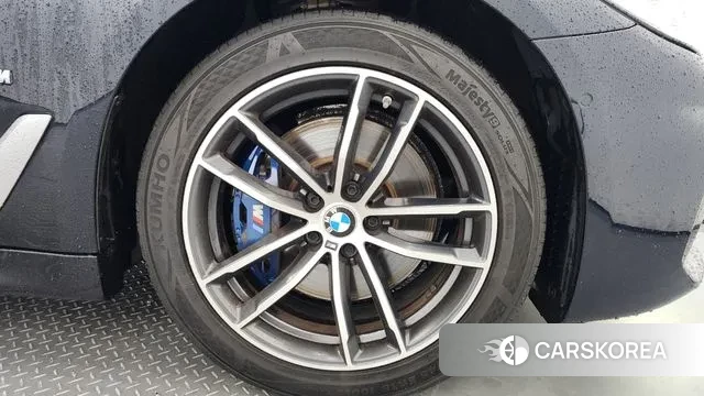 BMW 5 Series (G30) id 3192443 из Кореи 15