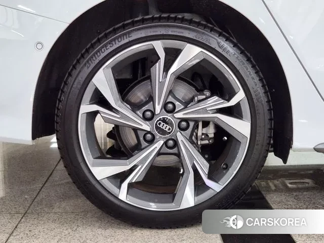 Audi A3 (8Y) id 3057992 из Кореи 14