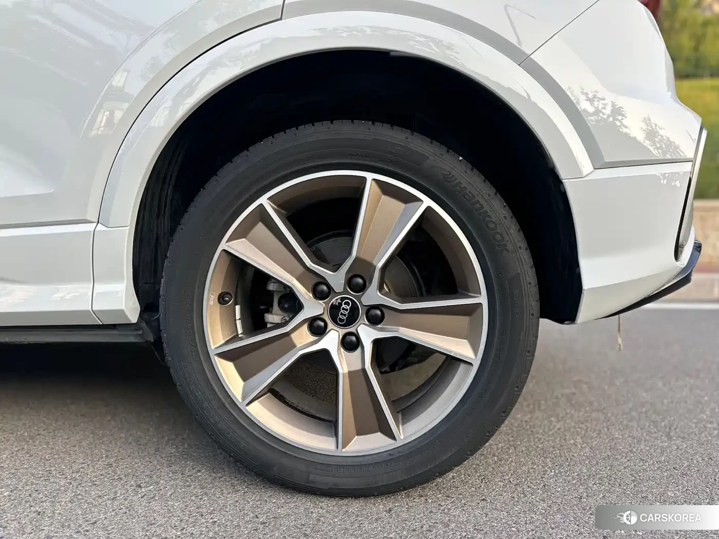 Audi Q2L id 4545683 из Китая 12