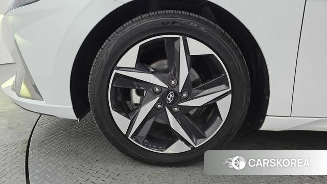 Hyundai Avante Hybrid (CN7) id 4310083 из Кореи 15