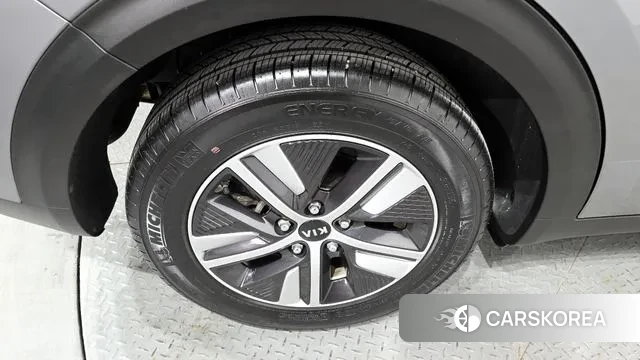 Kia The New Niro id 3454282 из Кореи 15