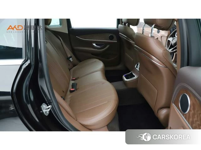 Mercedes-Benz E-class 2022 Черный из Китая, фото 5