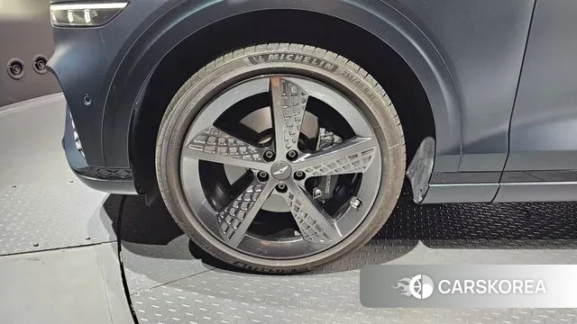 Genesis GV70 id 3075682 из Кореи 15