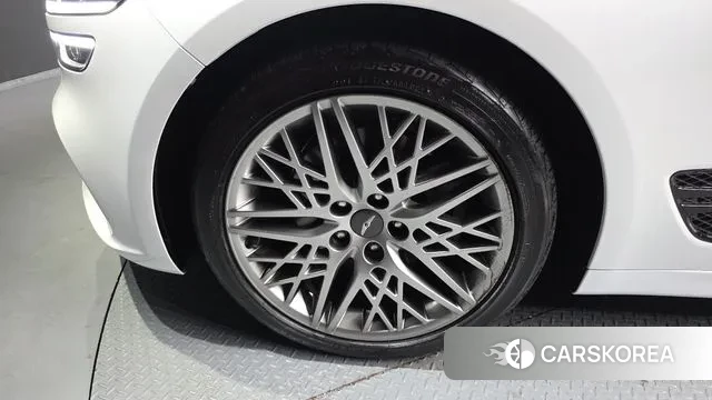 Genesis The New G70 id 3717364 из Кореи 15