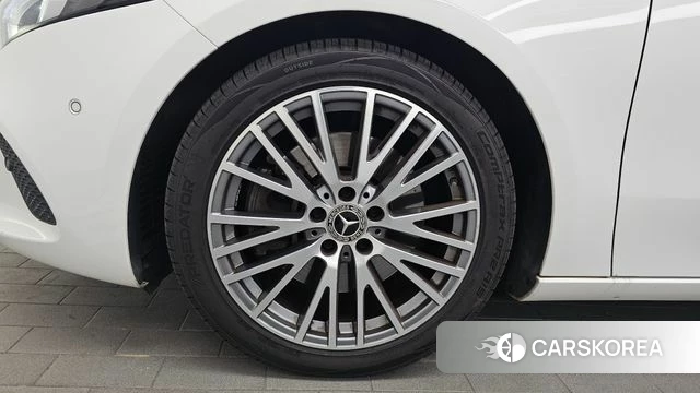 Mercedes-Benz A-Class W177 id 4524696 из Кореи 27