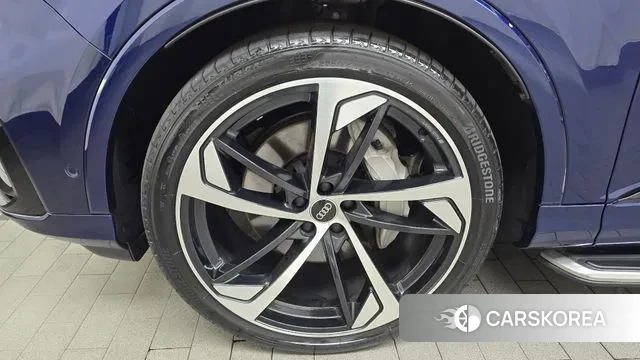 Audi Q7 (4M) id 2993636 из Кореи 15