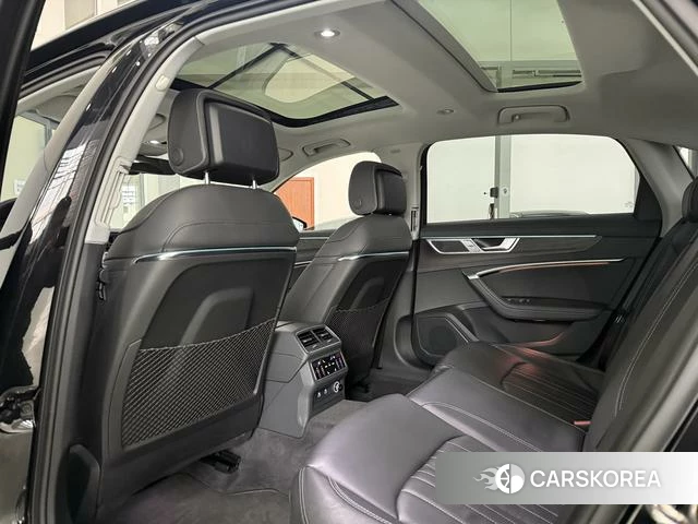 Audi A6L id 4254121 из Китая 10
