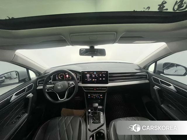Volkswagen Tiguan L id 4297920 из Китая 17