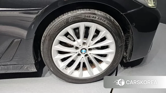 BMW 5 Series (G30) id 3407264 из Кореи 15