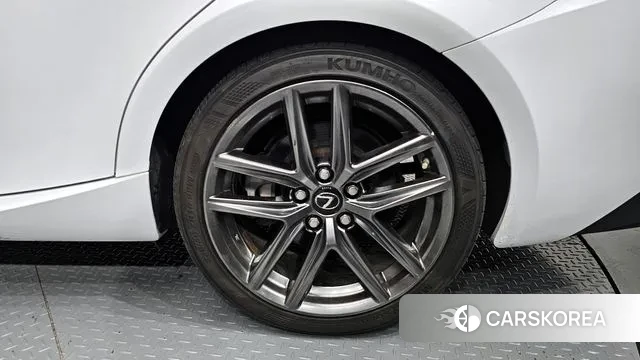 Lexus New IS300 id 3558137 из Кореи 15