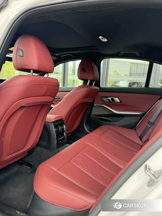BMW 3 series 2025 Белый из Китая, фото 5