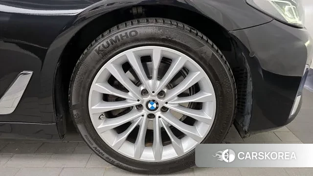 BMW 5 Series (G30) id 3432298 из Кореи 15