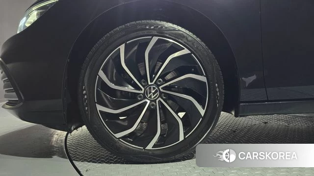 Volkswagen Golf 8th Generation id 3832924 из Кореи 15