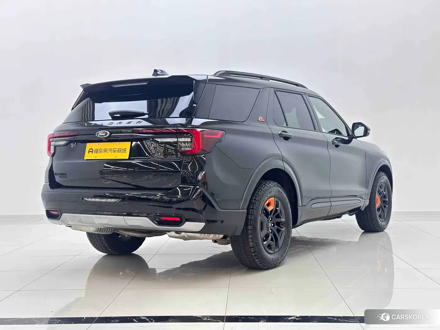 Ford Explorer 2026 Черный из Китая, фото 5