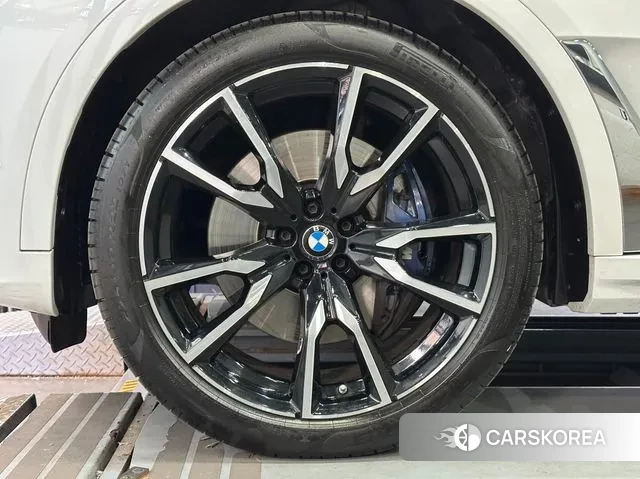 BMW X7 (G07) id 3378361 из Кореи 15