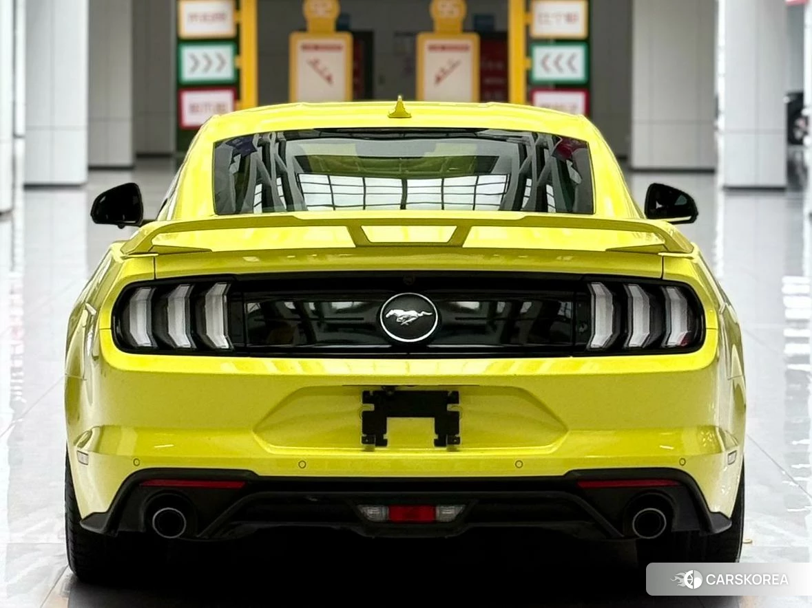 Ford Mustang 2021 Желтый из Китая, фото 5