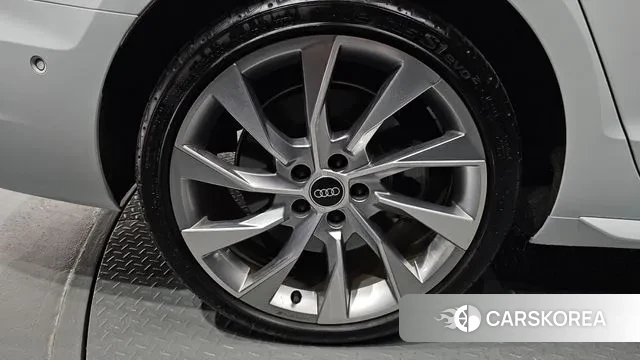 Audi A4 (B9) id 3104225 из Кореи 15