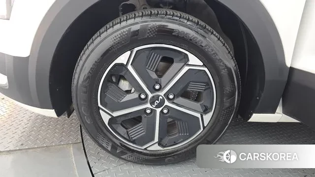 Kia Di Ol Nu Niro id 3389610 из Кореи 15