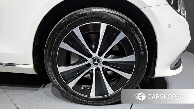 Mercedes-Benz E-Class W213 id 3788485 из Кореи 15