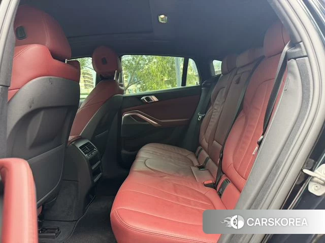 BMW X6 2021 Черный из Китая, фото 5