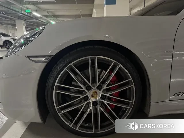 Porsche 718 Boxster 2022 Серебристо-серый из Кореи, фото 5