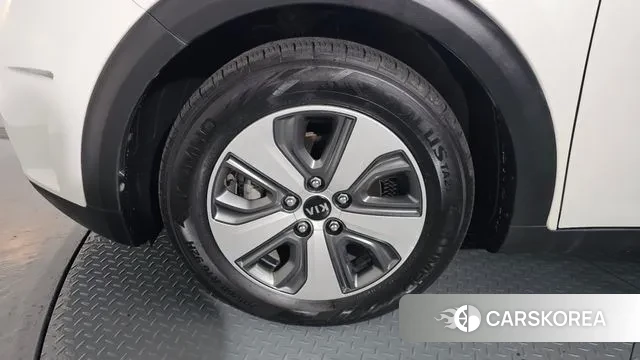 Kia Niro id 3363090 из Кореи 15