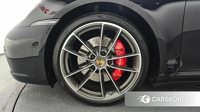 Porsche 911(992) id 4179849 из Кореи 15