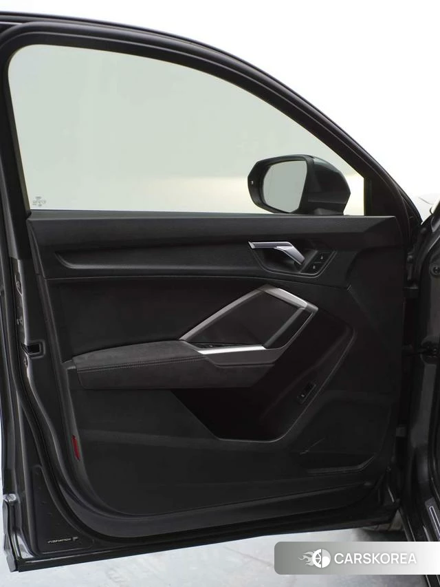 Audi Q3 id 4307745 из Китая 27