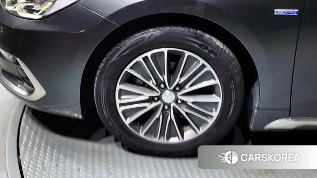 Hyundai Grandeur IG Hybrid id 3055264 из Кореи 15