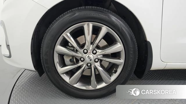 Kia The New Carnival id 4594660 из Кореи 15