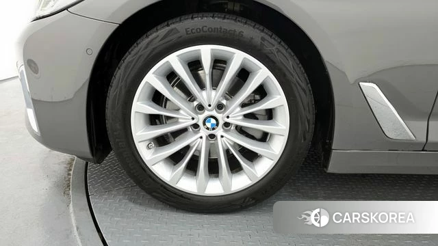 BMW 5 Series (G30) id 3884239 из Кореи 15
