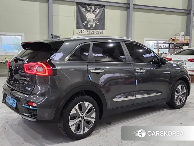 Kia Niro EV id 3008244 из Кореи 15