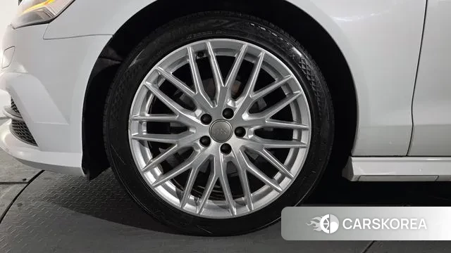 Audi New A6 id 3588509 из Кореи 15