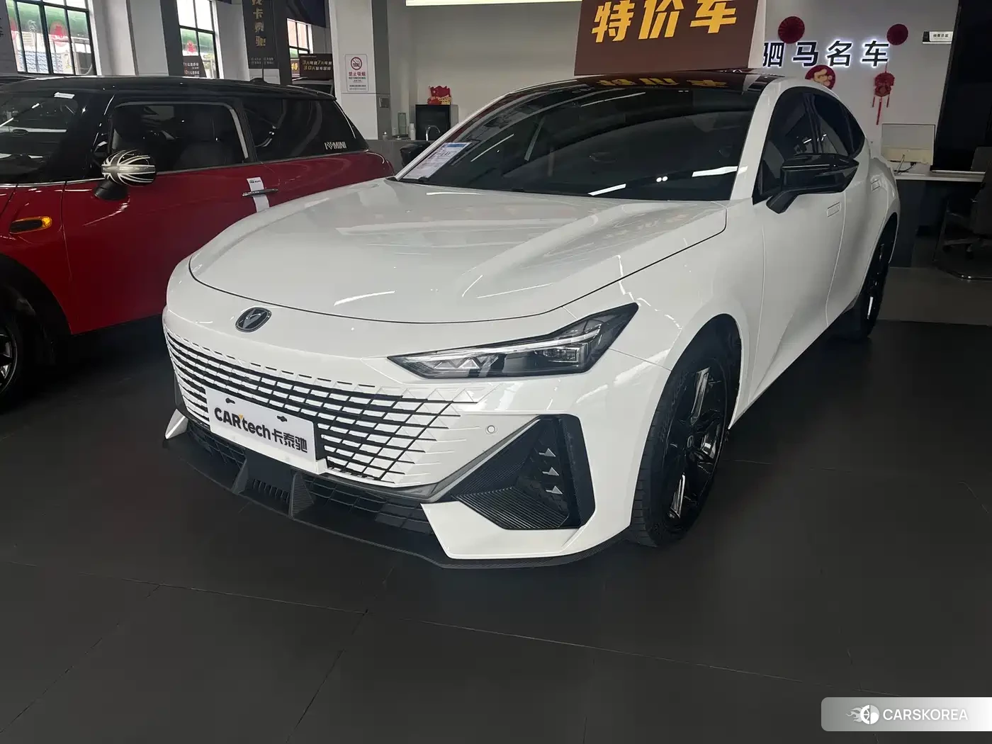 Chang'an UNI-V id 4664478 из Китая 8