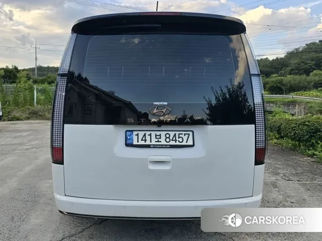 Hyundai Staria 2021 Белый из Кореи, фото 6